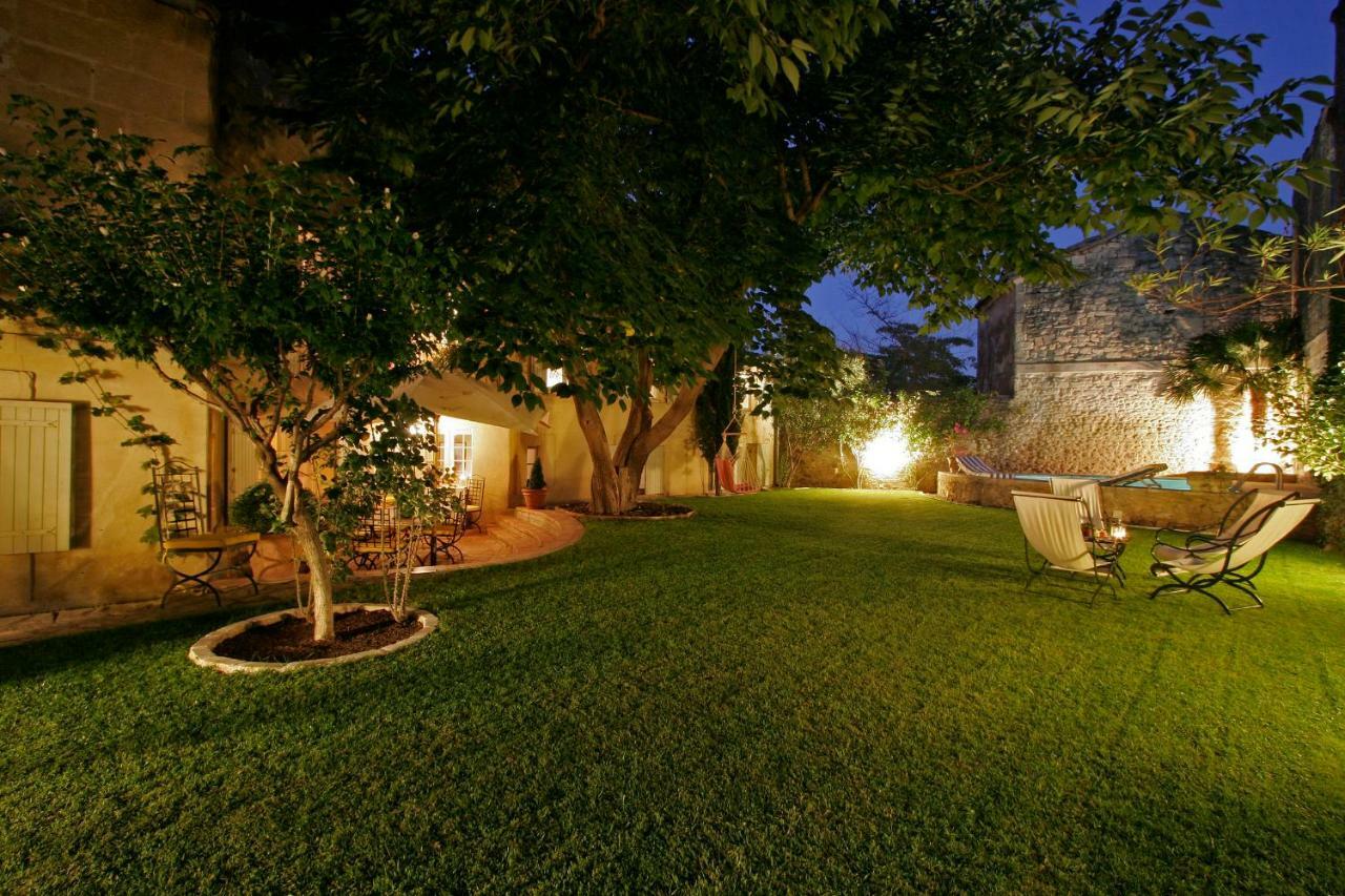 Maison De La Bourgade Uzès Buitenkant foto